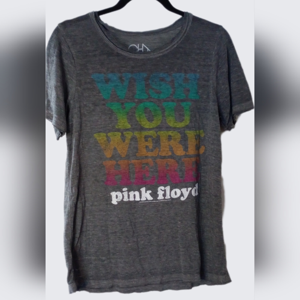 Gray Pink Floyd Short Sleeve Tee with Graphic Design
